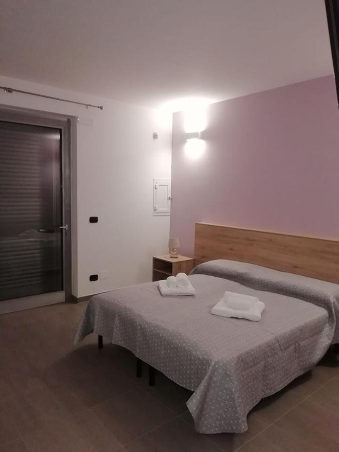 B&B Italia Carmiano  エクステリア 写真