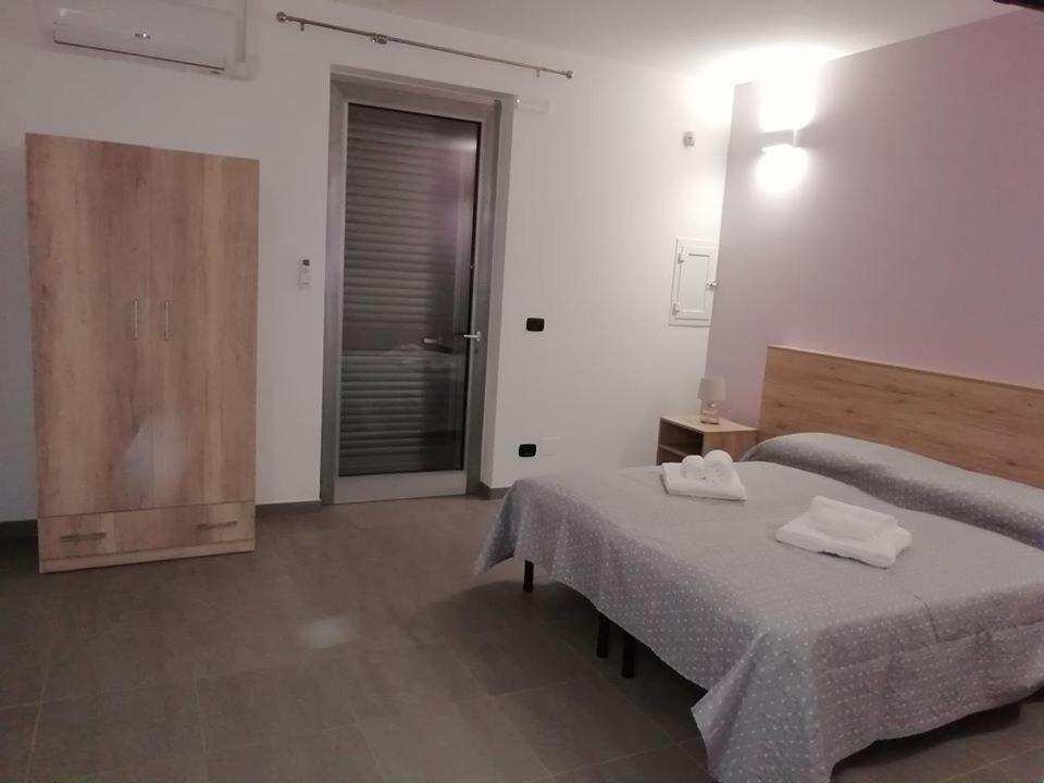 B&B Italia Carmiano  エクステリア 写真